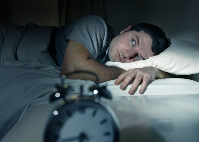 Imate trzaje tokom uspavljivanja ili sna? Evo kada je vreme da posetite lekara